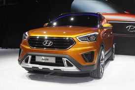 Hyundai ix25 má za úkol přilákat mladé zájemce.