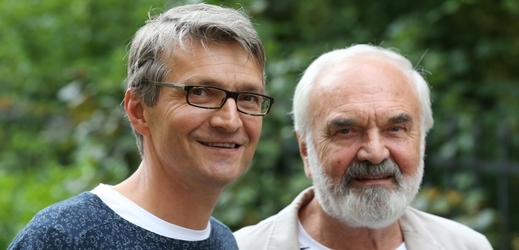 Jan Svěrák (vlevo) a jeho otec Zdeněk Svěrák.