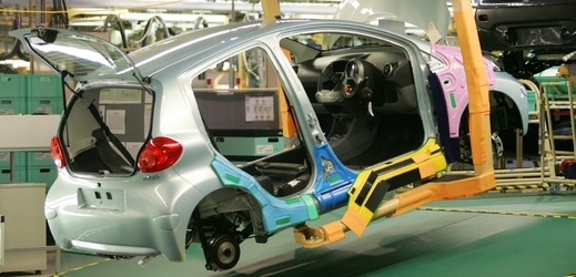Výroba automobilů (ilustrační foto).