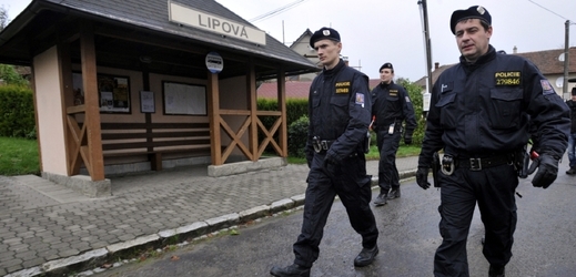 Evakuace obce Lipová.