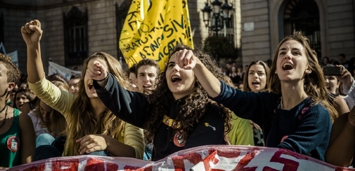 Katalánští studenti proti Madridu.