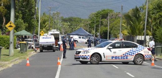 Mrtvé děti byly nalezeny v domě na cairnském předměstí Manoora. Policie oblast kvůli vyšetřování uzavřela.